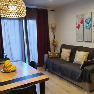 https://bonito-piso-frente-a-la-playa-con-parking-privado.topcostabravahotels.com